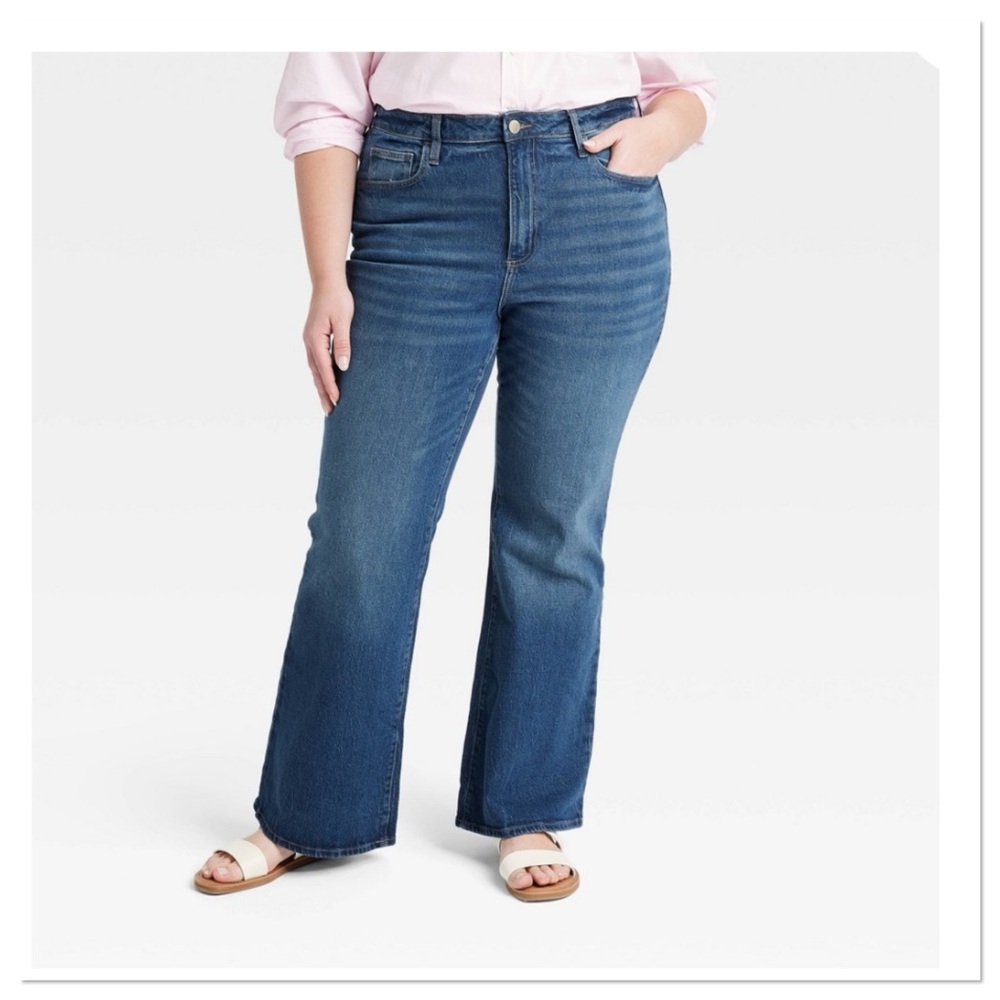 Women’s High Rise Flare Jeans Universal Thread Blue